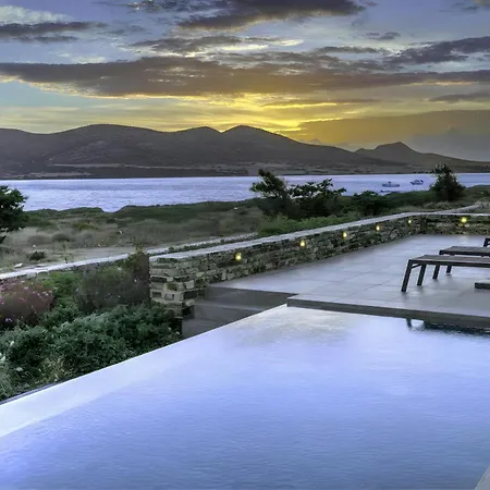 Overture House Antíparos