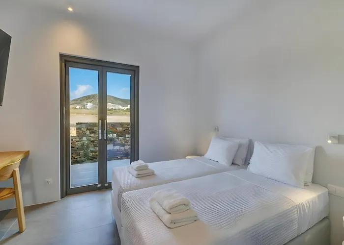 Overture House Antíparos